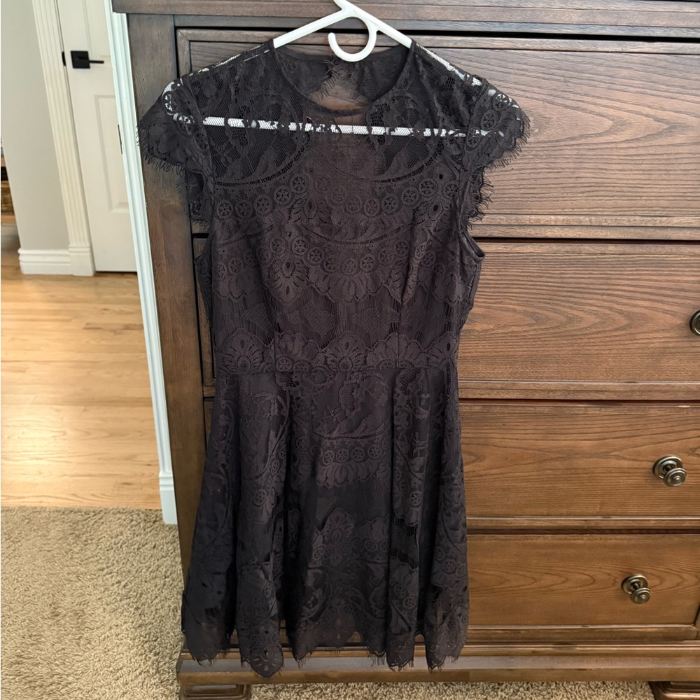 BB Dakota Classic Black lace dress